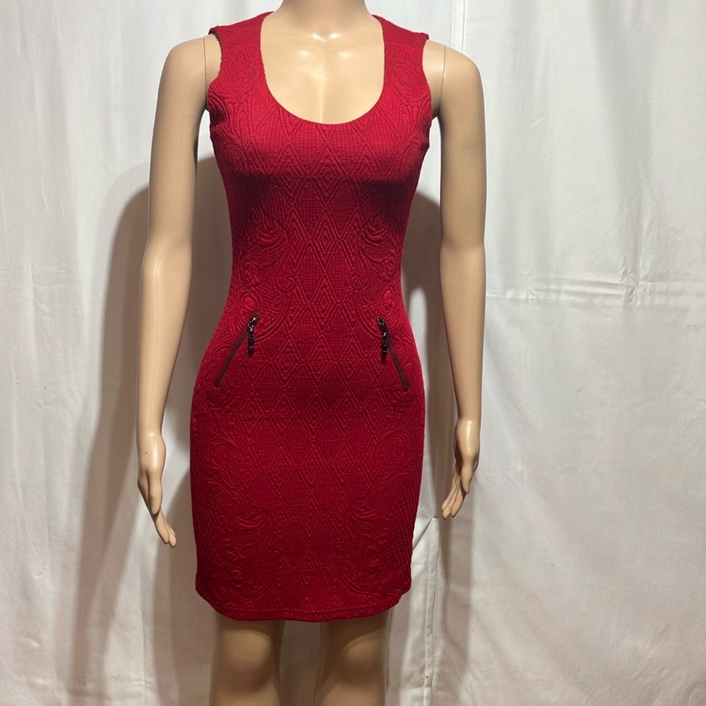 Red Sleeveless Bodycon Dress